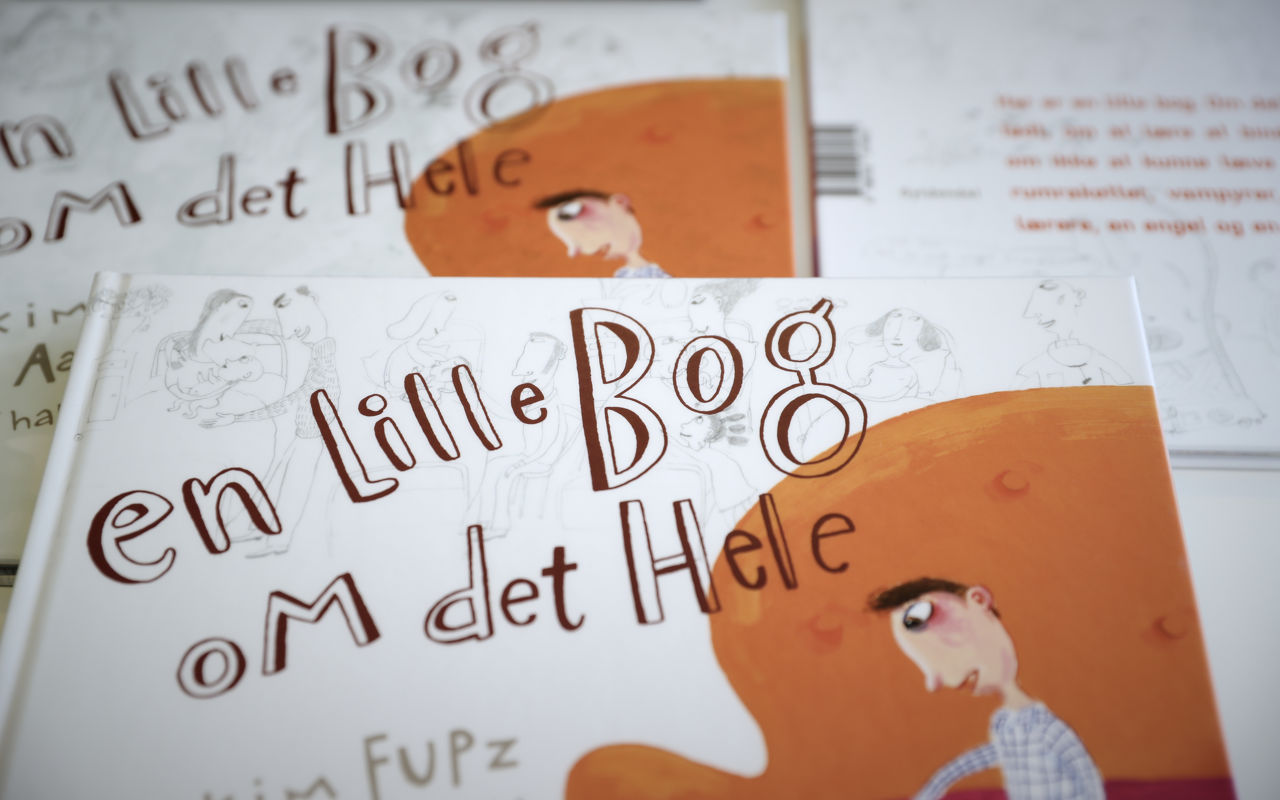 En lille bog om det hele